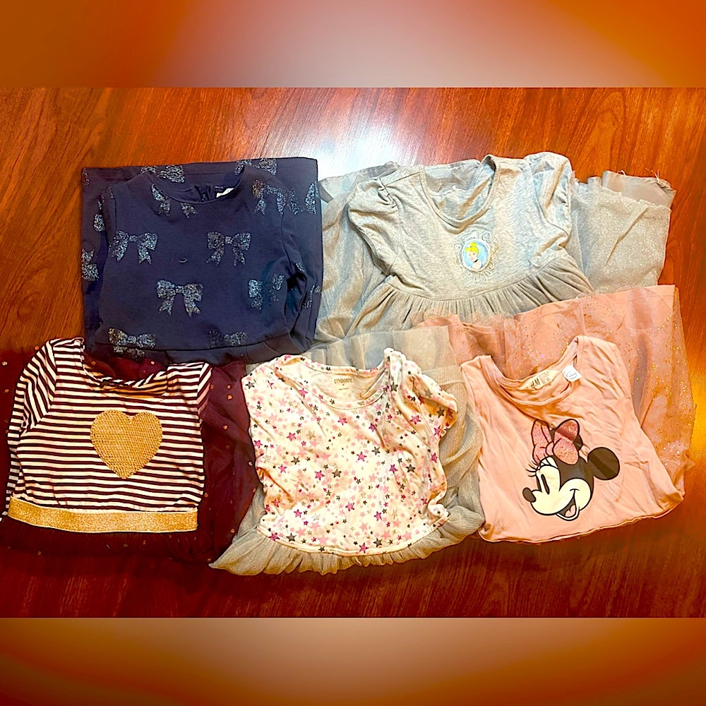Girls dresses  5-6t